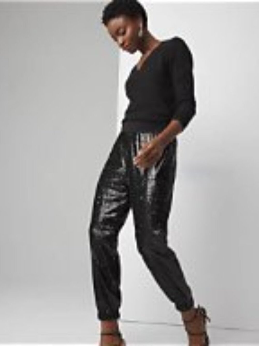 SIZE:S WHBM BLACK SEQUIN ENCRUSTED JOGGERS